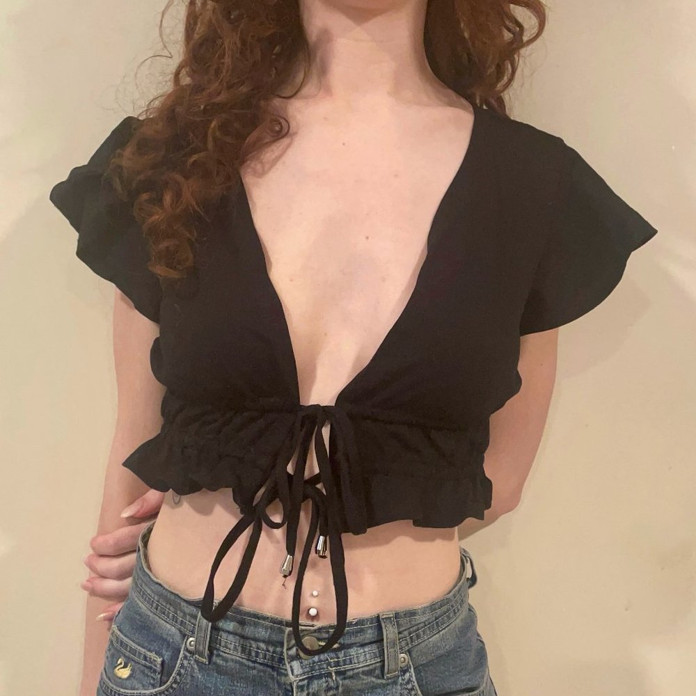 Black Self Tie Ruffle Sleeve Crop Top